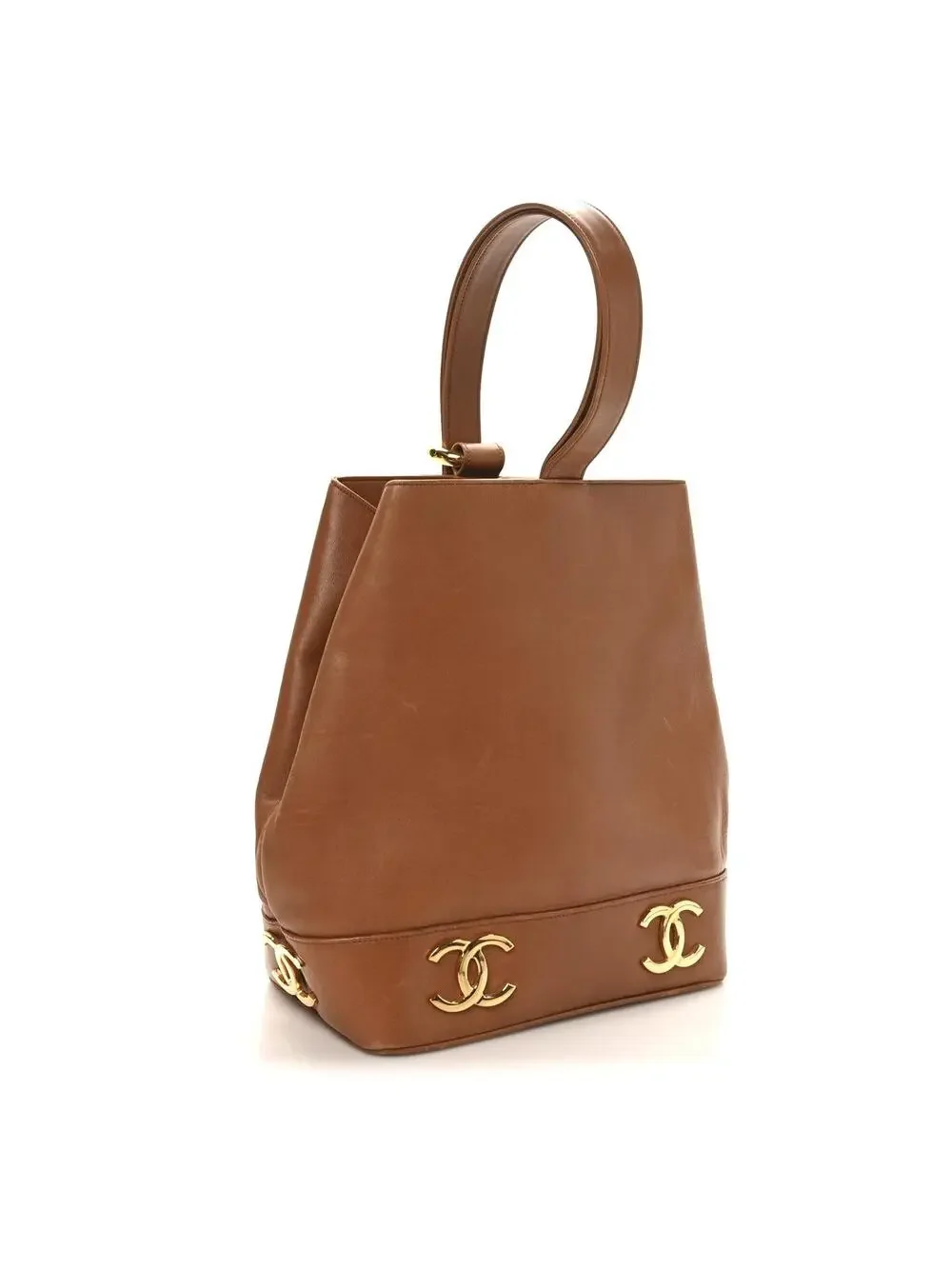 CHANEL enhance your
